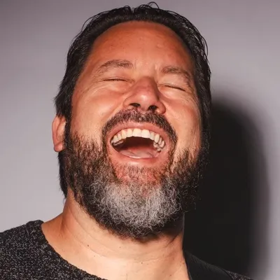 EM